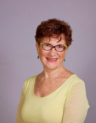 Elaine Bloom